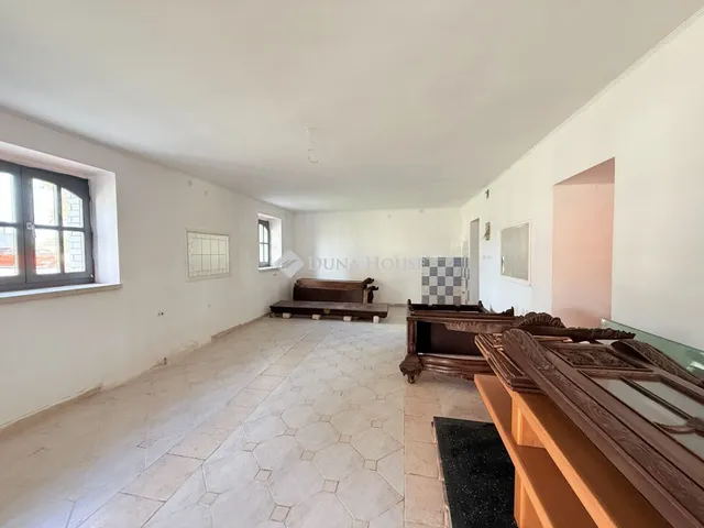 Eladó ház Tiszafüred 138 nm