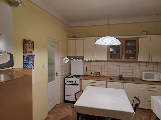 Eladó ház Besenyőtelek 107 nm