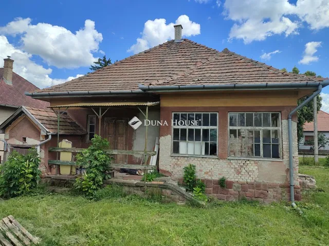 Eladó ház Füzesabony 90 nm