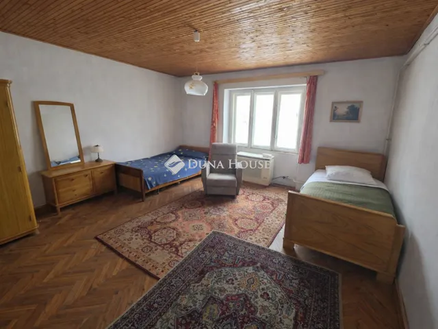 Eladó ház Poroszló 86 nm