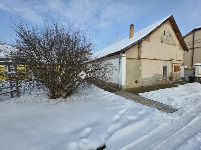 Eladó lakás Tiszafüred 77 nm