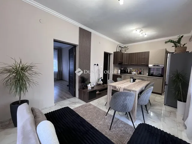 Eladó ház Tiszacsege, Toldi utca 72 nm