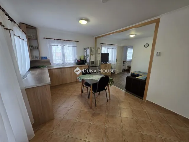 Eladó ház Tiszafüred 123 nm