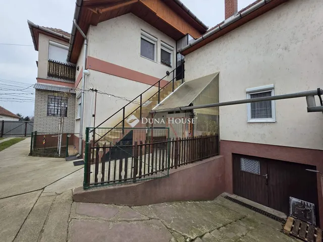 Eladó ház Tiszafüred 176 nm