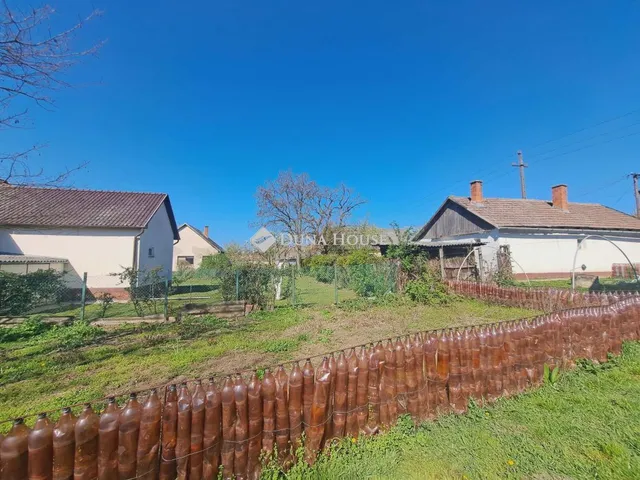 Eladó ház Tiszafüred 84 nm