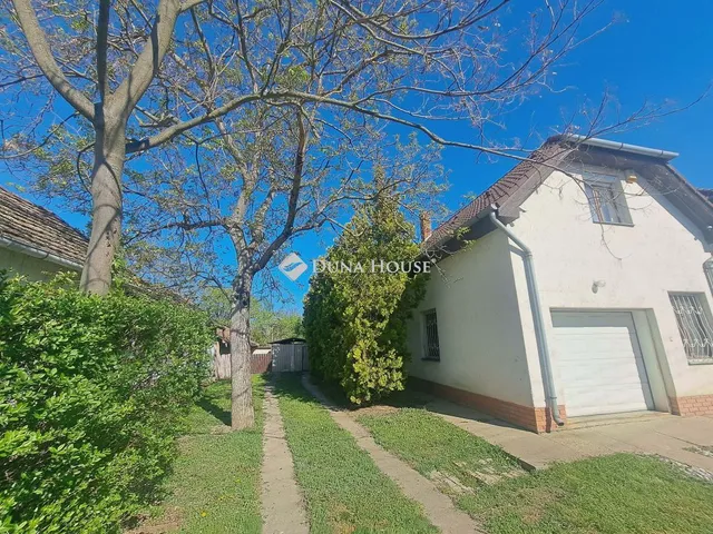 Eladó ház Kunmadaras, Arany János utca 277 nm