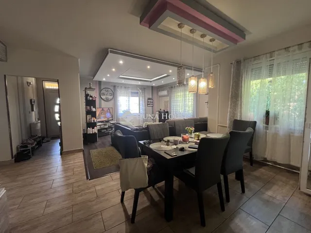 Eladó ház Tiszacsege, Homok utca 172 nm