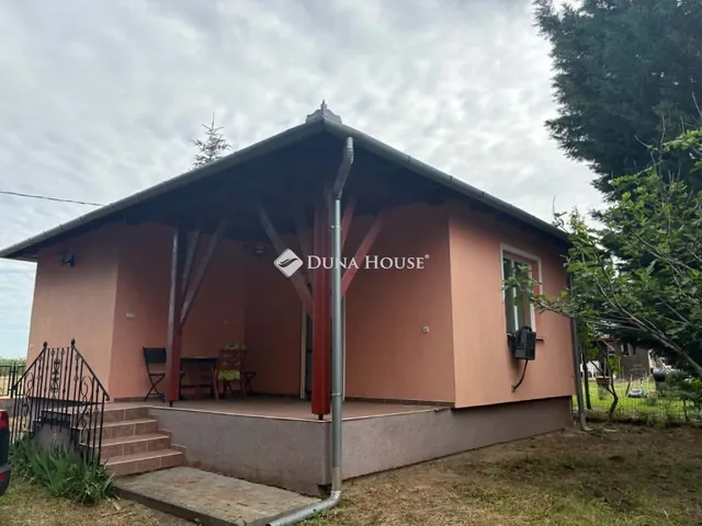 Eladó ház Tiszaörs 39 nm
