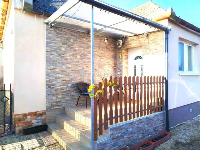 Eladó ház Écs 136 nm