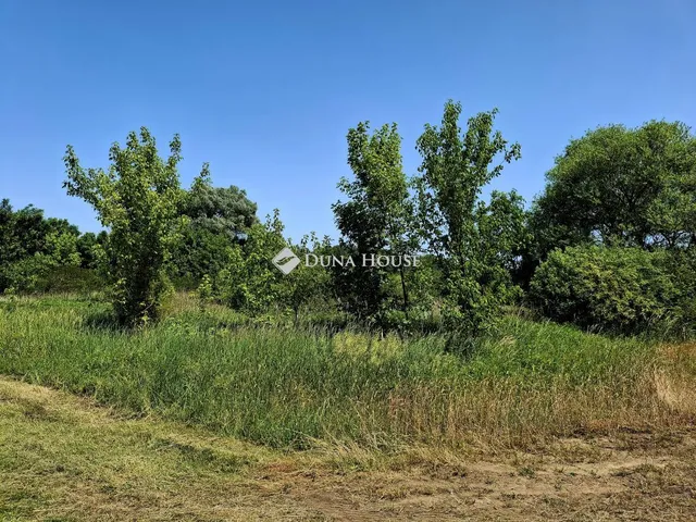 Eladó telek Rábapatona 707 nm