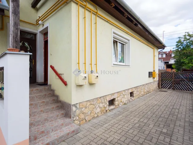 Eladó ház Pápa 95 nm