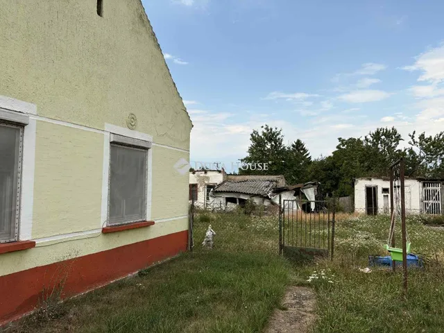 Eladó ház Károlyháza 70 nm