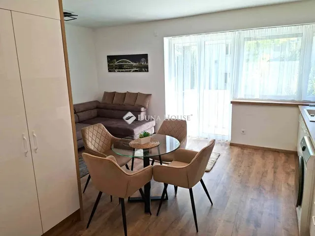 Eladó lakás Győr 39 nm