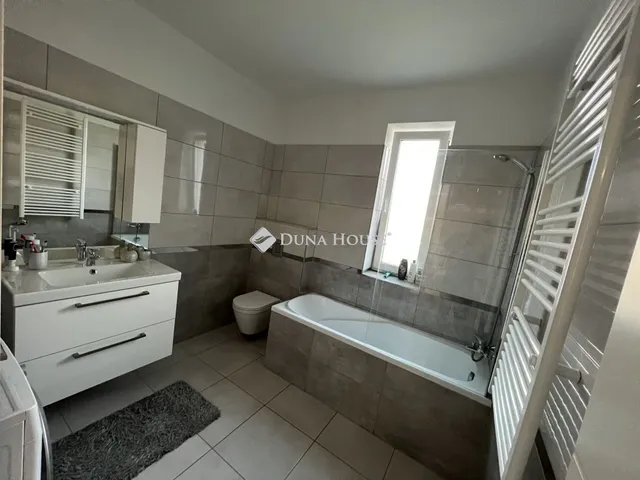 Eladó lakás Győr 48 nm