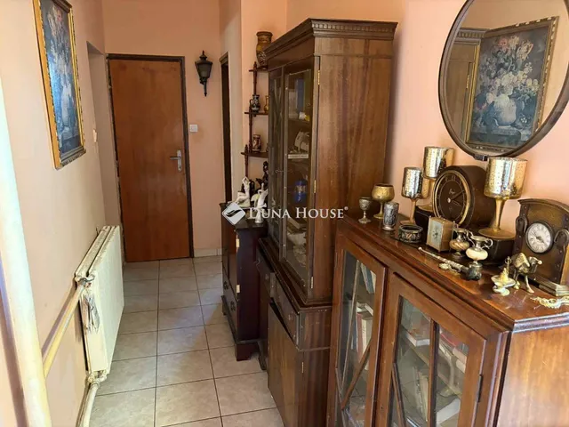 Eladó ház Koroncó 180 nm