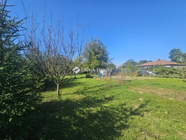 Eladó telek Máriakálnok 808 nm
