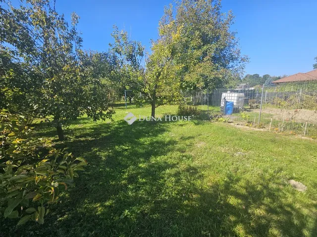 Eladó telek Máriakálnok 808 nm