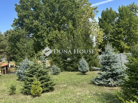 Eladó telek Tényő 1268 nm