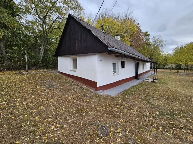 Eladó ház Bőny 50 nm