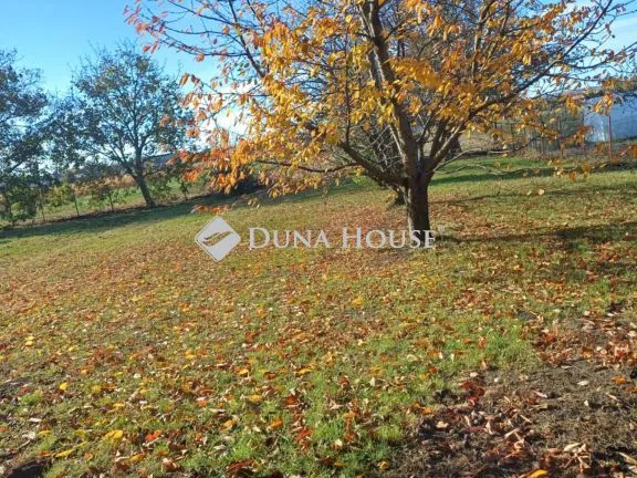 Eladó telek Pér 819 nm