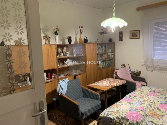 Eladó ház Abda 100 nm