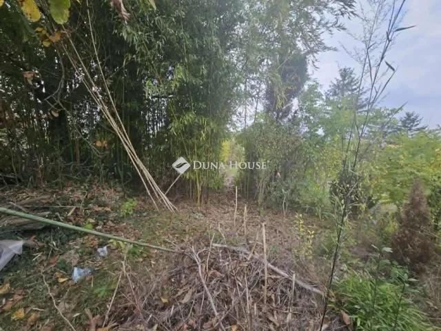 Eladó telek Győr 988 nm