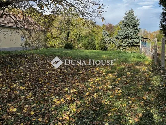 Eladó telek Vámosszabadi 658 nm