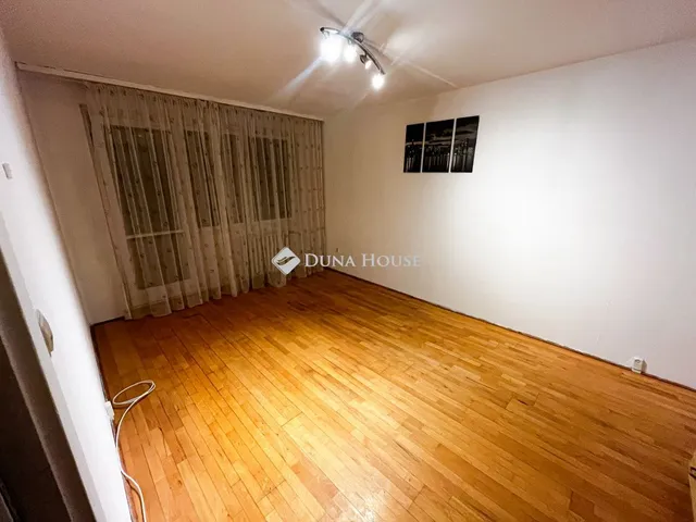 Eladó lakás Győr 67 nm