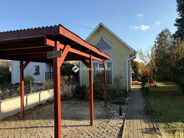 Eladó telek Győr 346 nm