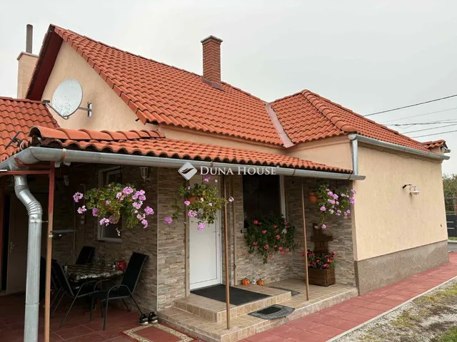 Eladó ház Rábapatona 78 nm