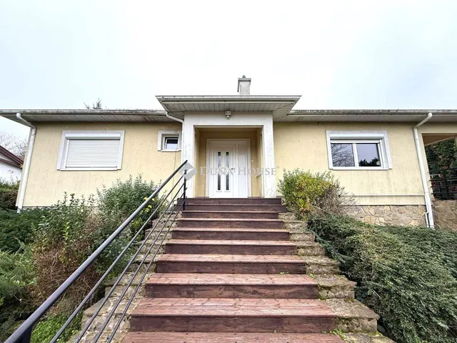 Eladó ház Győrújbarát 117 nm