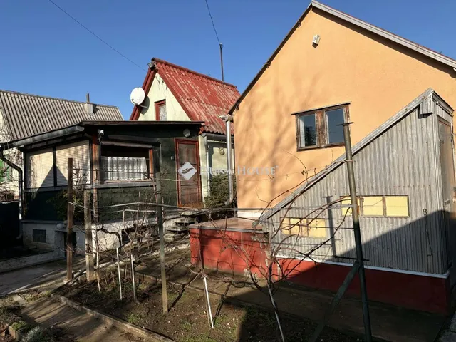 Eladó telek Vértesszőlős 1412 nm