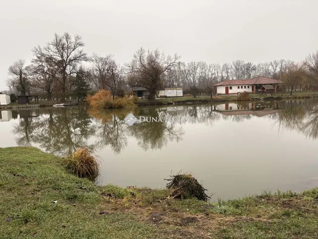 Eladó telek Komárom 1547 nm