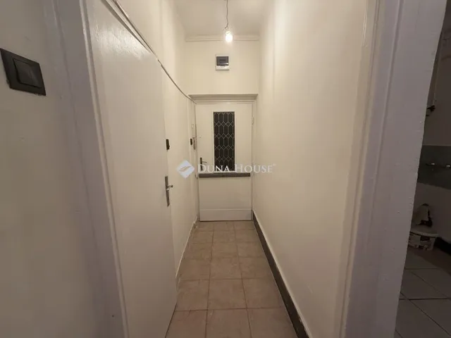 Eladó lakás Győr 35 nm