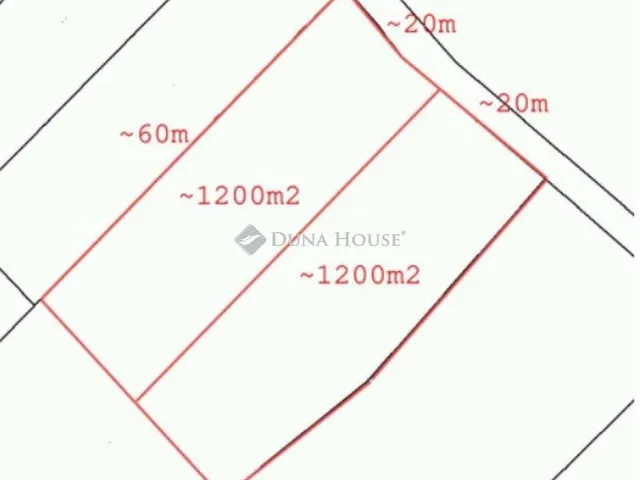 Eladó telek Győrság 4899 nm