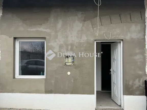 Eladó lakás Várbalog 45 nm