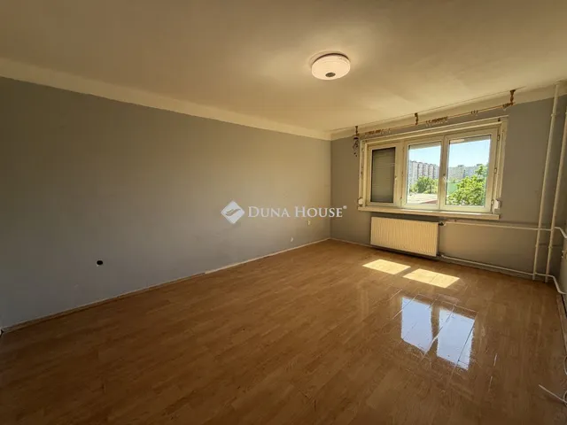 Eladó lakás Győr 65 nm