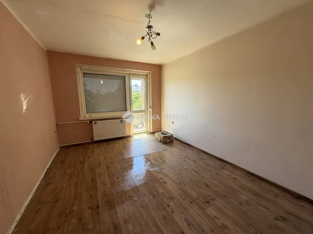 Eladó lakás Győr 65 nm