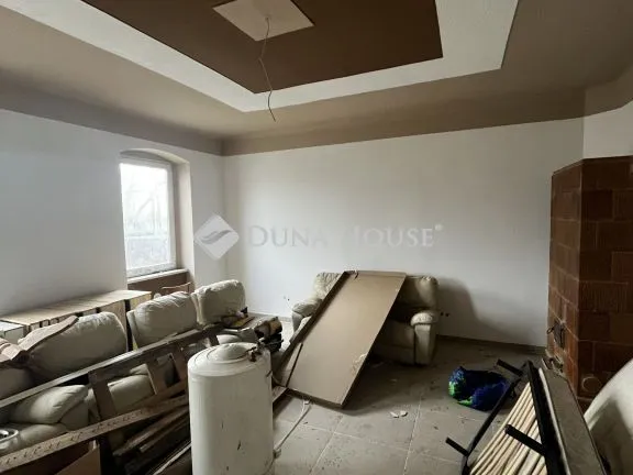 Eladó lakás Várbalog 73 nm