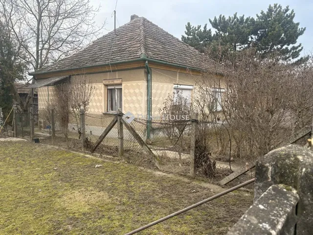 Eladó ház Dunaszentpál 80 nm