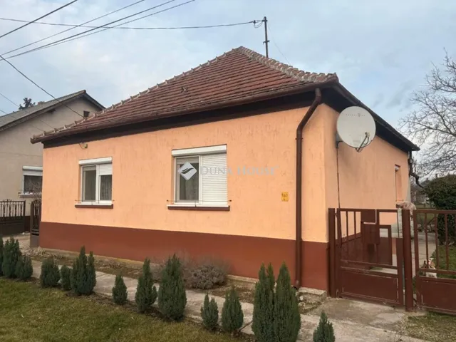 Eladó ház Farád 85 nm