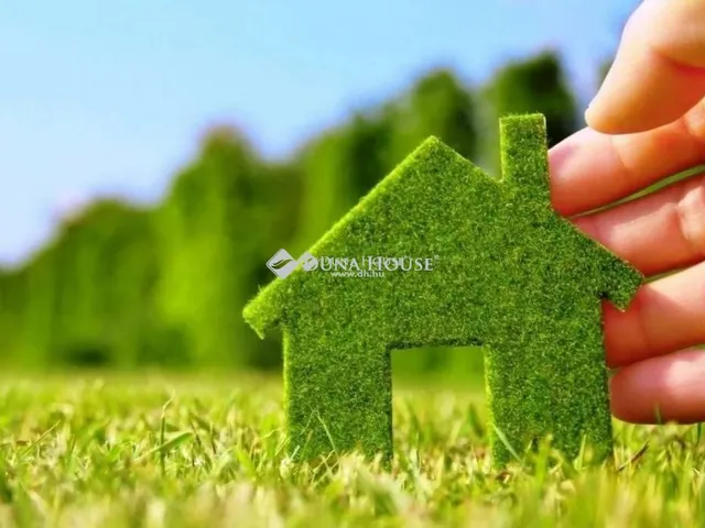 Eladó telek Kajárpéc 2702 nm