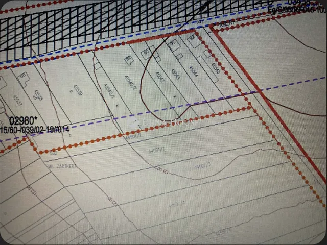 Eladó telek Győr 6095 nm