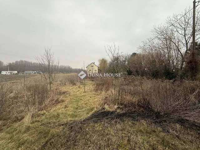 Eladó telek Győr 809 nm