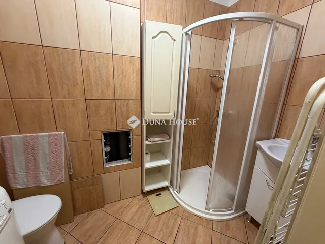 Eladó lakás Győr 43 nm