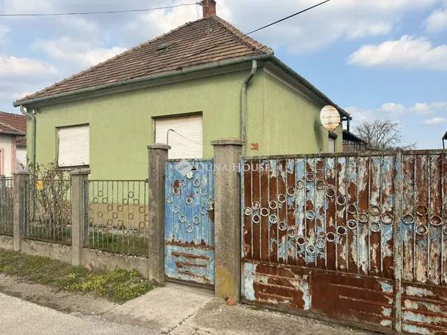 Eladó ház Szárföld 76 nm