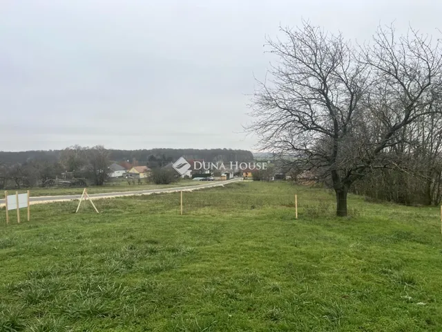 Eladó telek Gyarmat 1031 nm