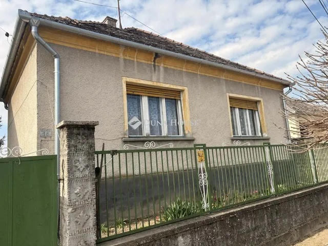 Eladó ház Felpéc 88 nm