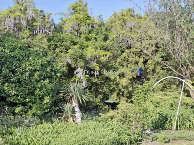 Eladó telek Győr 1240 nm