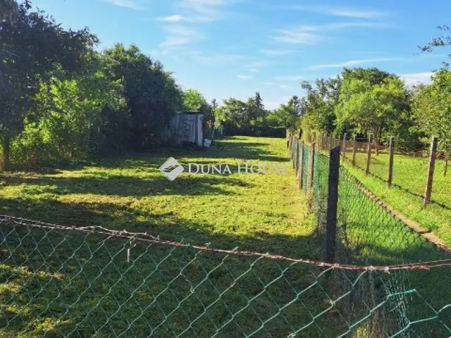 Eladó telek Győr 804 nm